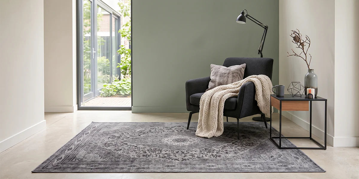 Zwart vloerkleed: de kleur die altijd werkt