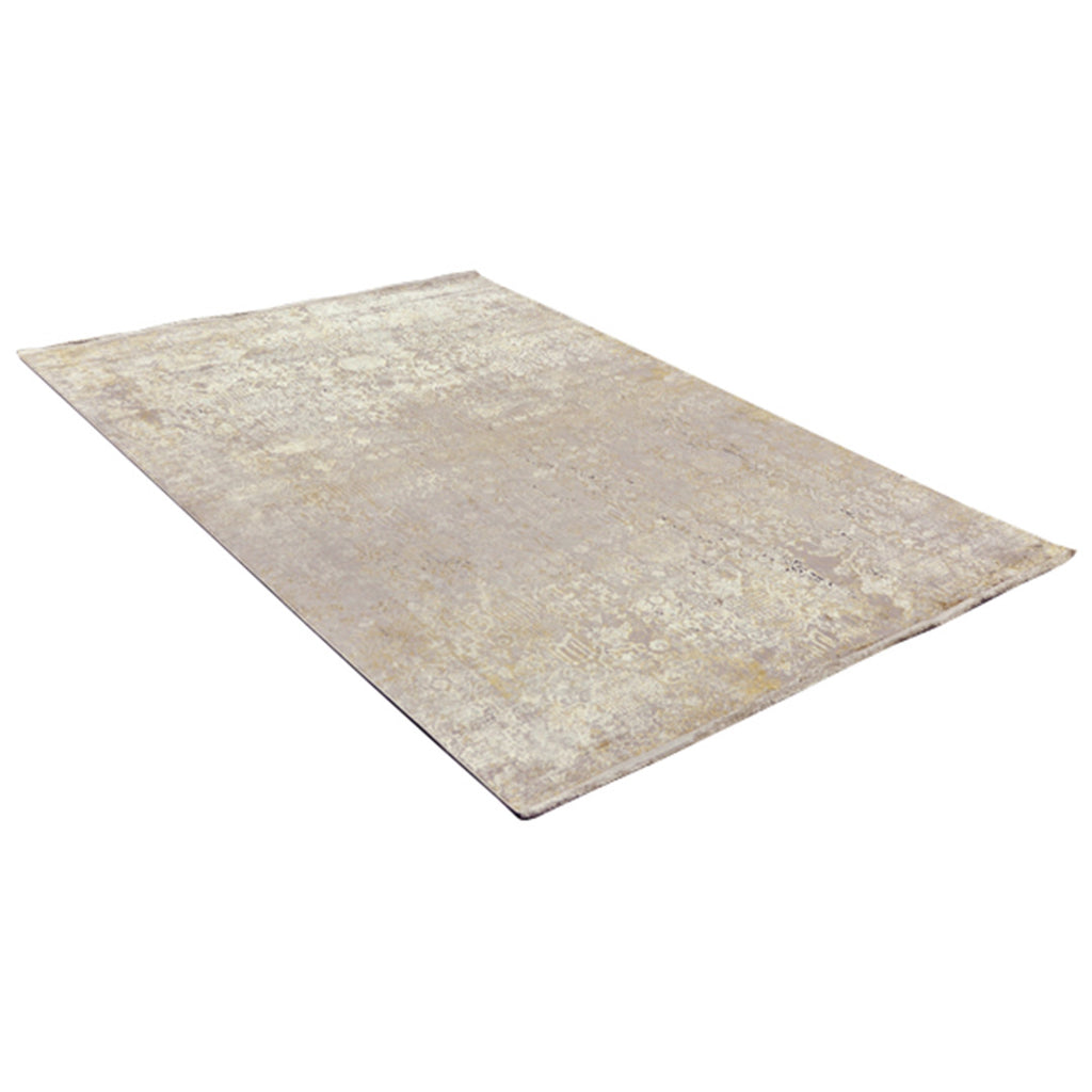 Diagonaal aanzicht van het vloerkleed DAREON in de kleur Beige, gemaakt van Polyester.