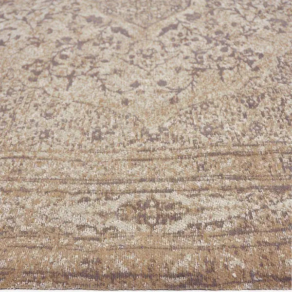 Zijkant detail aanzicht van het vloerkleed TALMAR in de kleur Beige, gemaakt van Katoen.