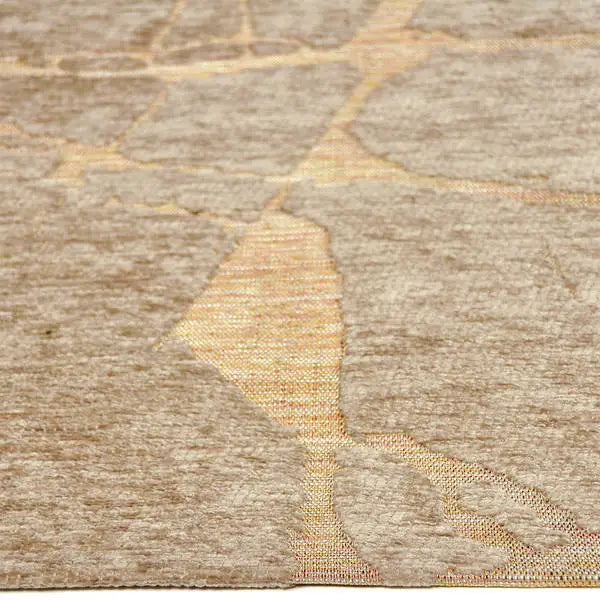 Zijkant detail aanzicht van het vloerkleed VORIEN in de kleur Beige, gemaakt van Polyester.